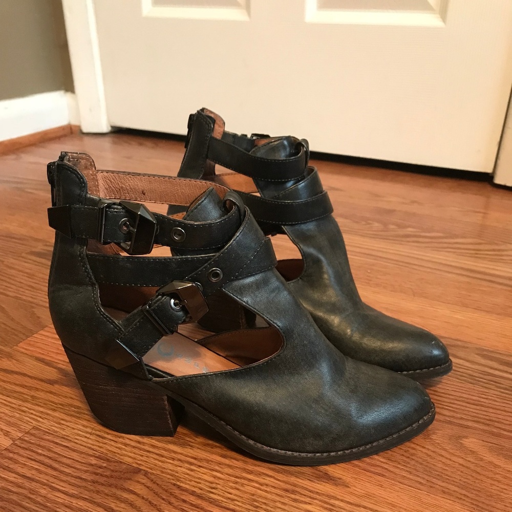 Jeffrey Campbell Everwell boots Size 8